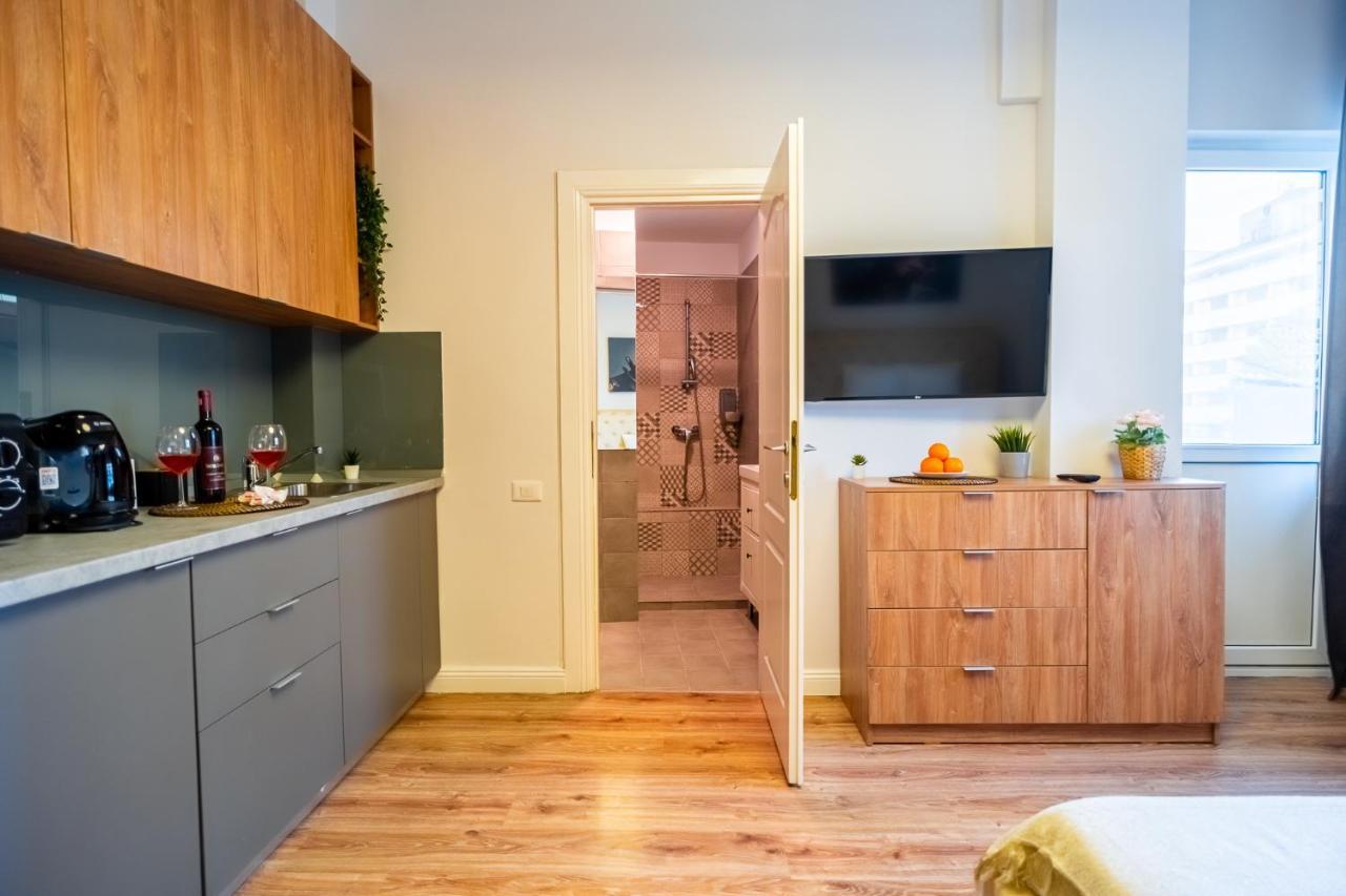 Cozy Apartments Near Calea Victoriei 부쿠레슈티 외부 사진