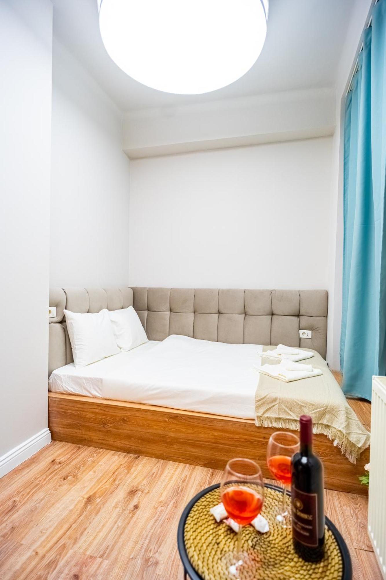 Cozy Apartments Near Calea Victoriei 부쿠레슈티 외부 사진