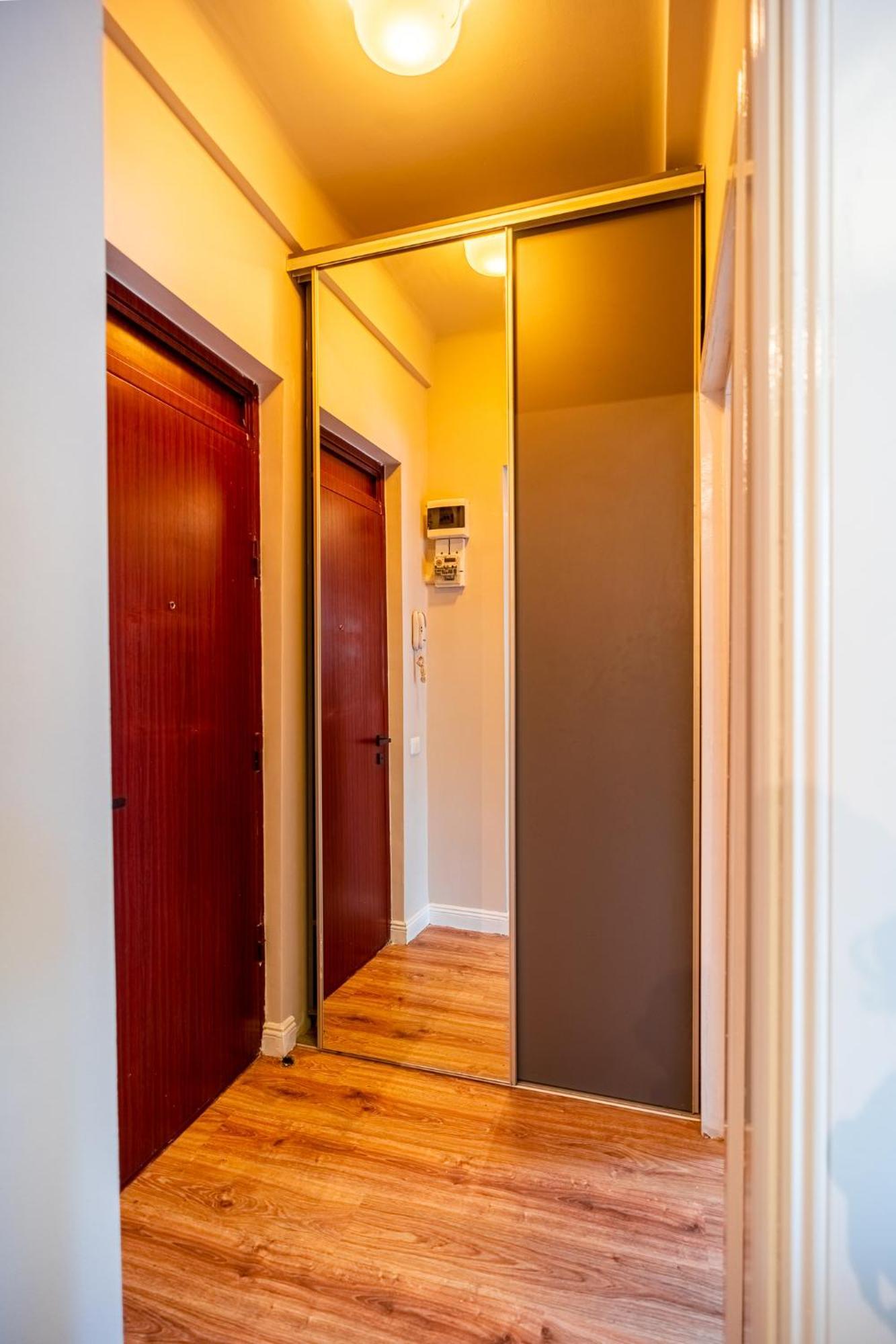 Cozy Apartments Near Calea Victoriei 부쿠레슈티 외부 사진