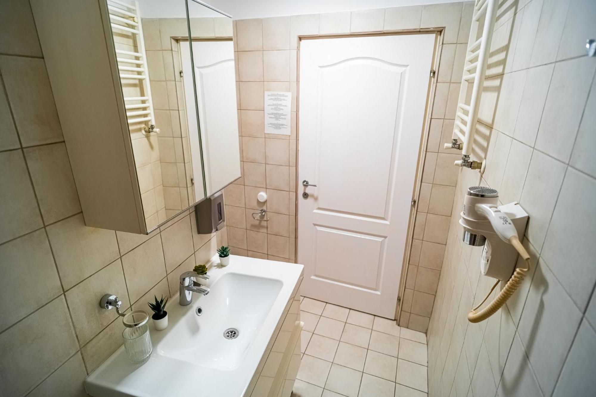 Cozy Apartments Near Calea Victoriei 부쿠레슈티 외부 사진