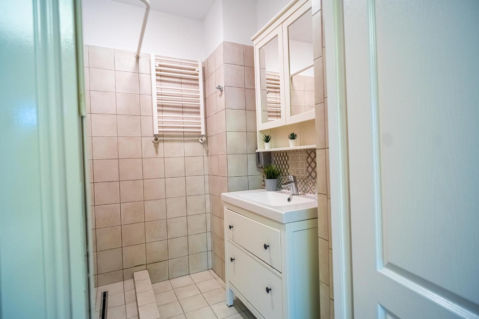 Cozy Apartments Near Calea Victoriei 부쿠레슈티 외부 사진
