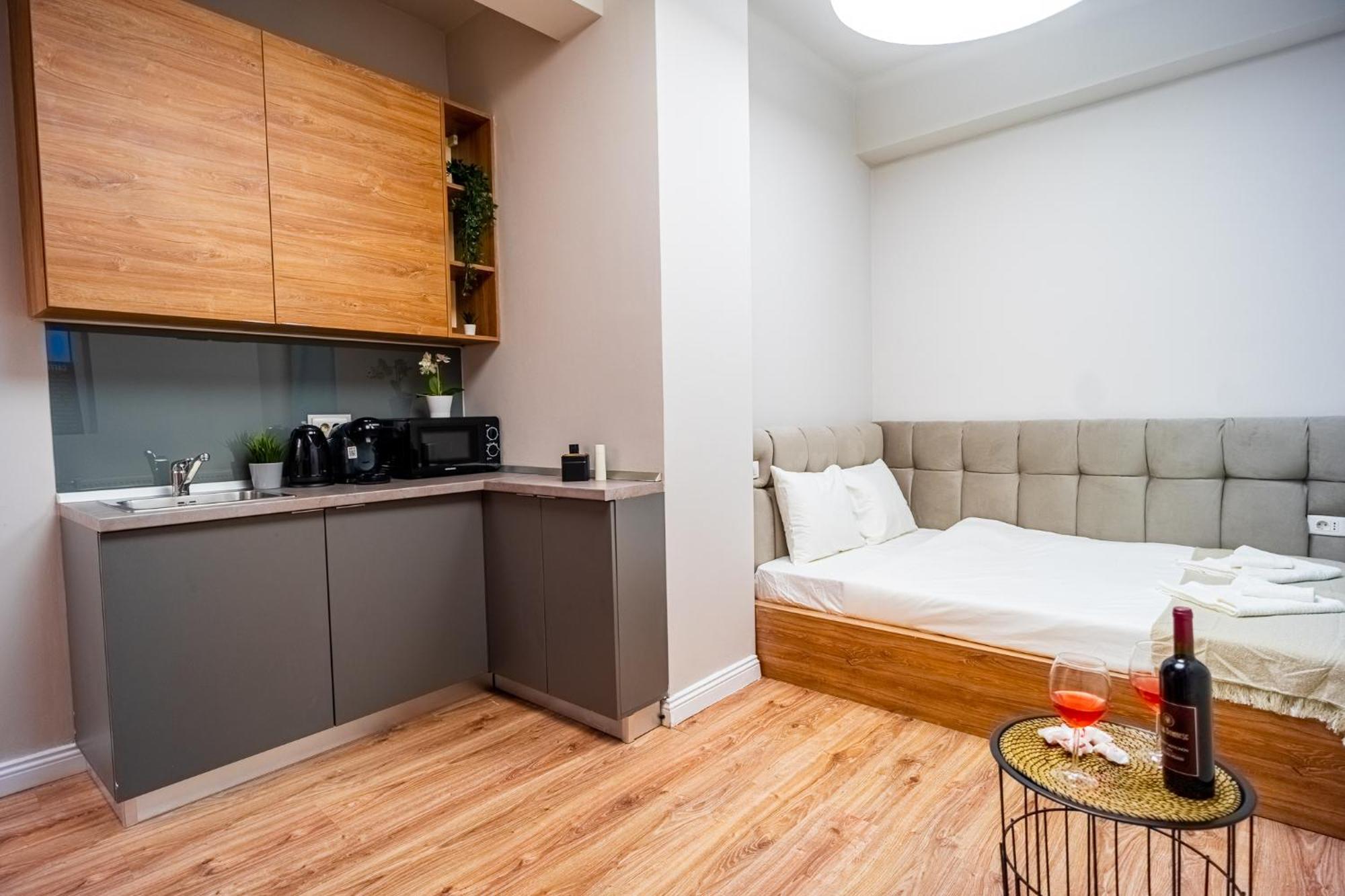 Cozy Apartments Near Calea Victoriei 부쿠레슈티 외부 사진