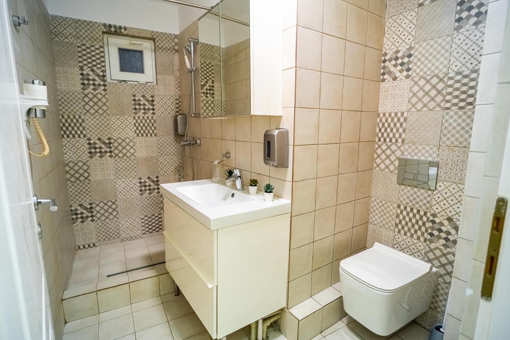 Cozy Apartments Near Calea Victoriei 부쿠레슈티 외부 사진
