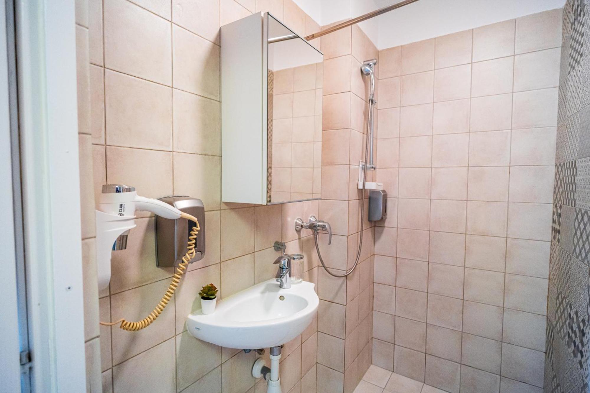 Cozy Apartments Near Calea Victoriei 부쿠레슈티 외부 사진