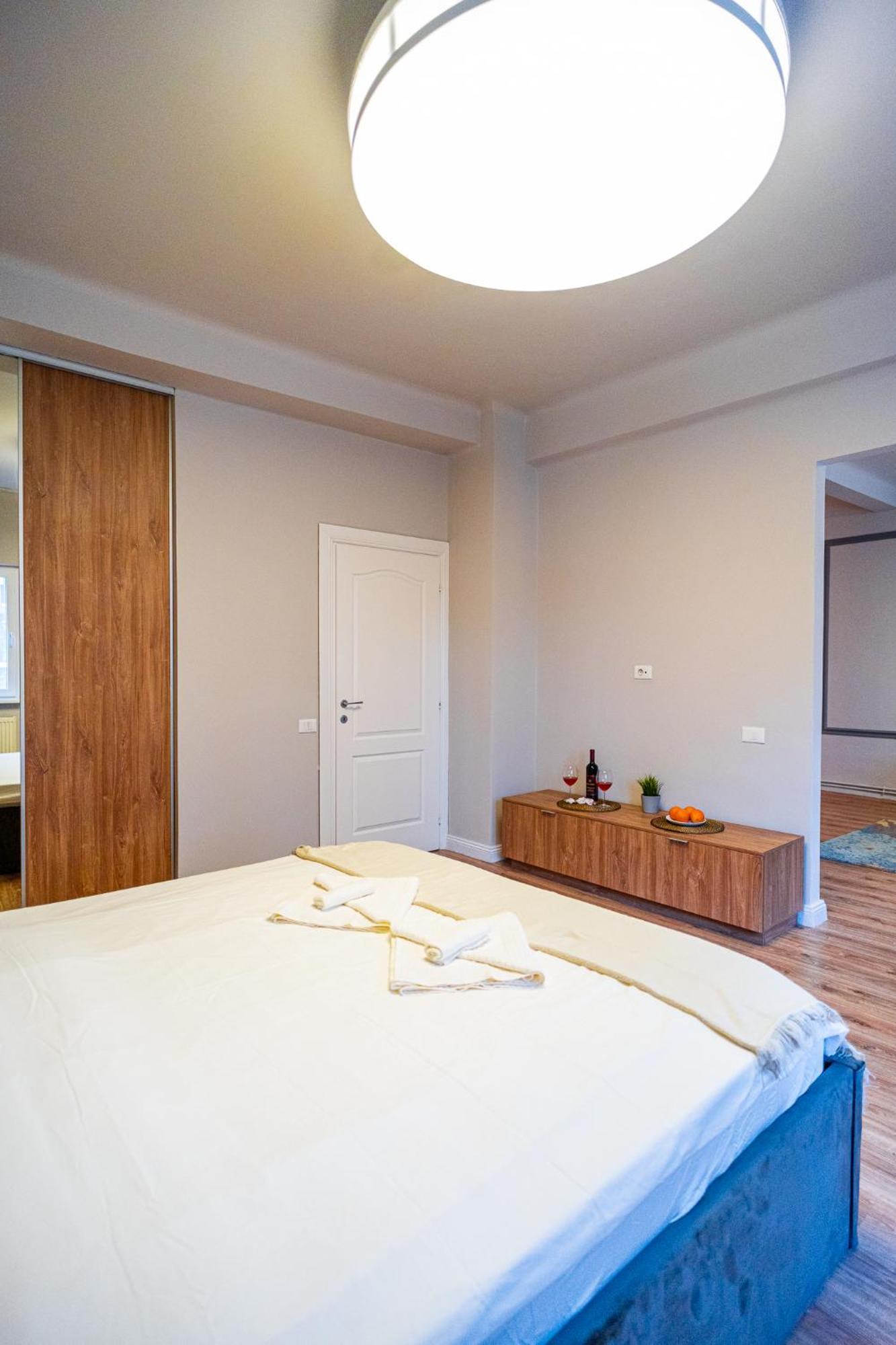 Cozy Apartments Near Calea Victoriei 부쿠레슈티 외부 사진