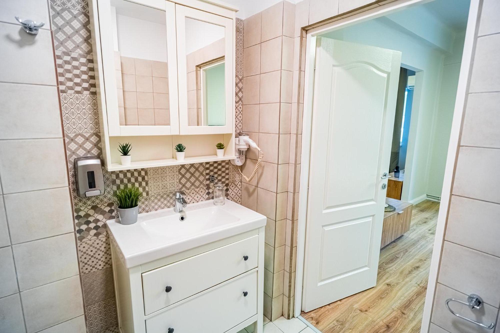 Cozy Apartments Near Calea Victoriei 부쿠레슈티 외부 사진